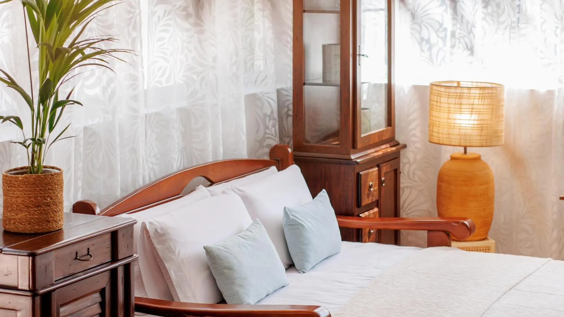***** Szálloda Sierra Blanca Resort Art Of Healing Marbella Spanyolország